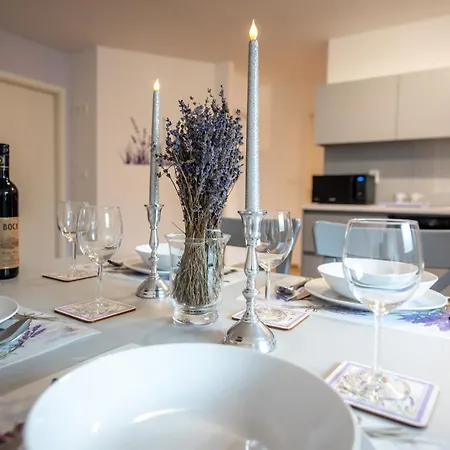 Chalet Keszthely 아파트 *